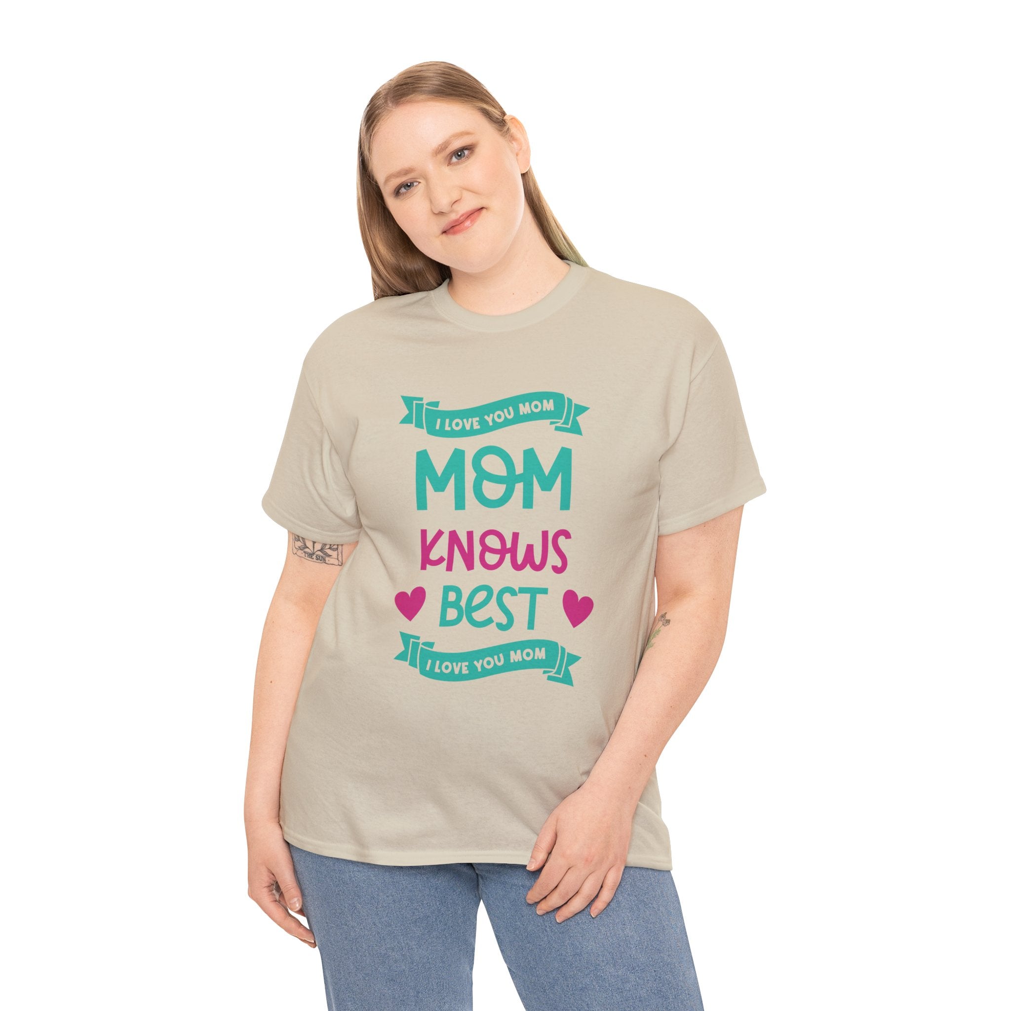 Mom T-Shirt – Mom Knows Best – I Love You Mom Design