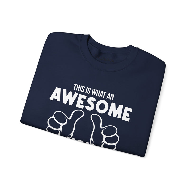 Mom's Sweatshirt - This Is What An Awesome Mom Looks Like Design