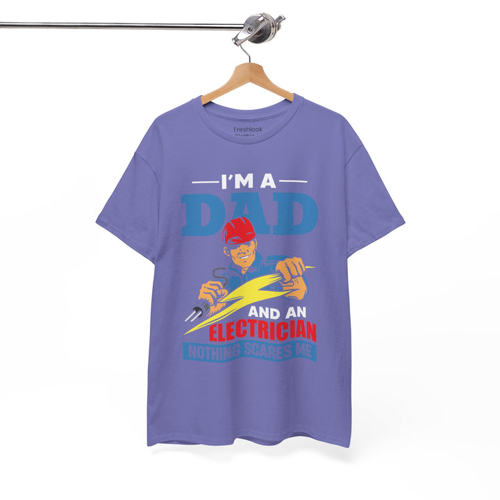 Dad's T-Shirt - I am Dad And Electrician Nothing Scares Me Design